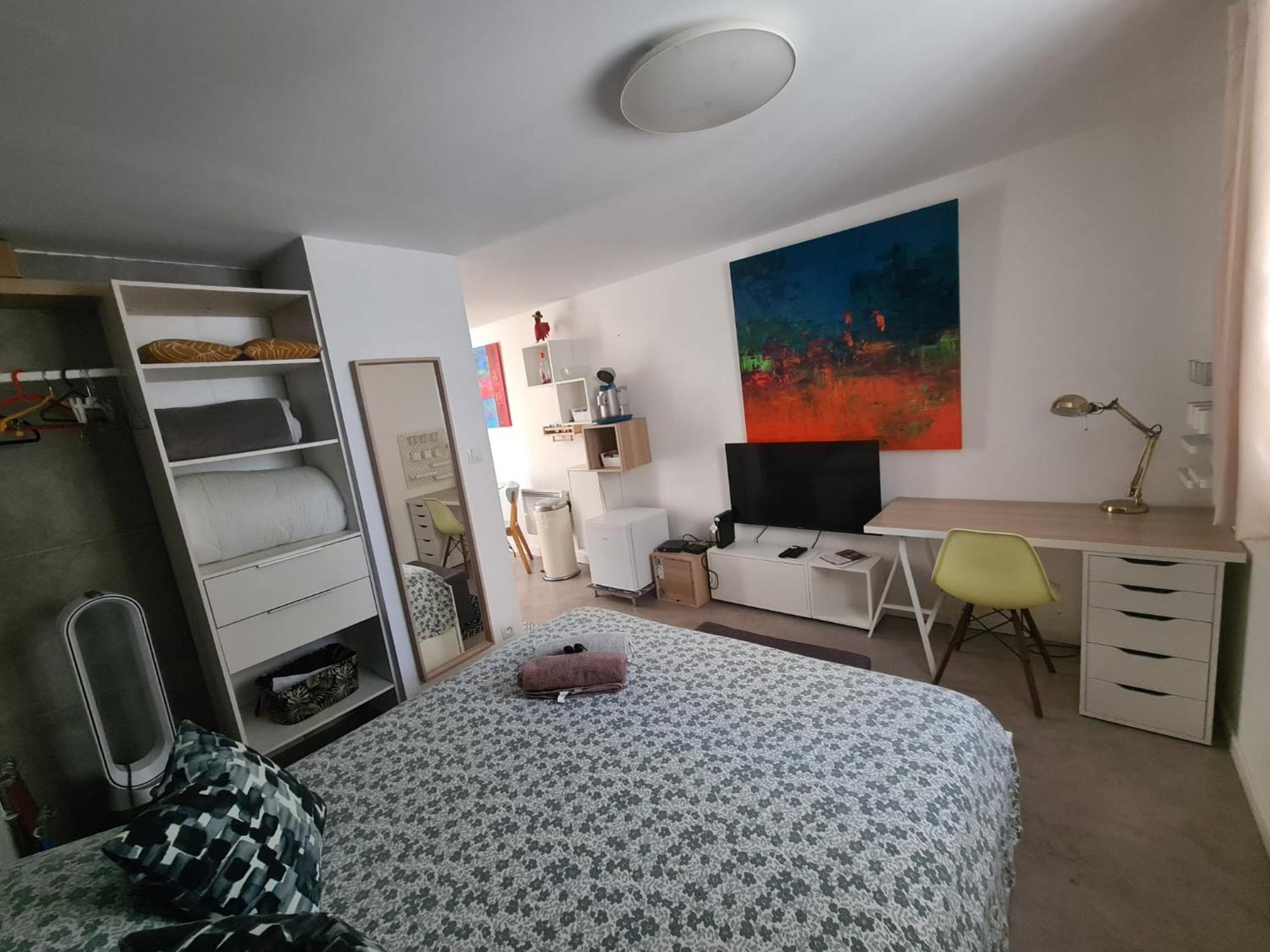 Beau studio équipé avec terrasse arborée - Calme et confortable Bourg-en-Bresse Esterno foto